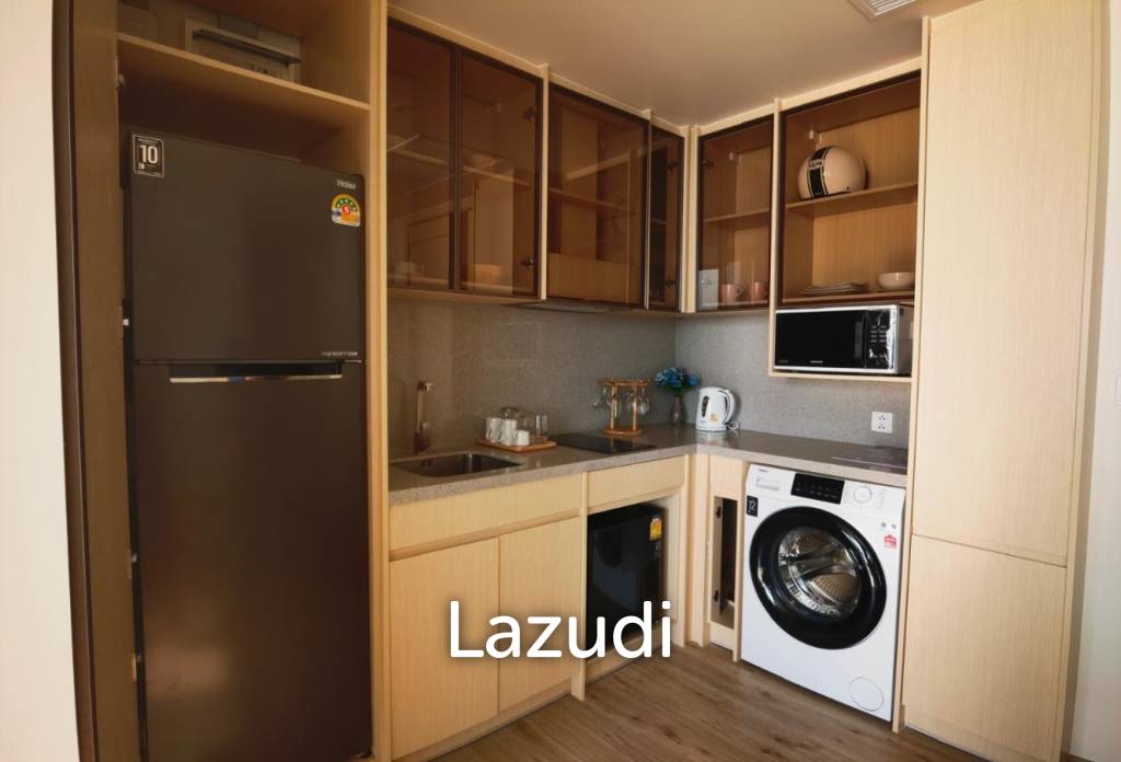 1 Bedroom 1 Bathroom 48.6 SQ.M. Arom Wongamat