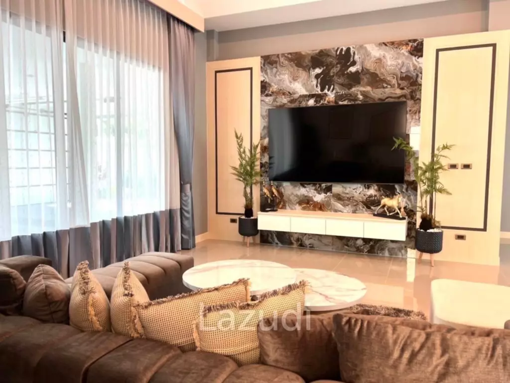 5 Beds 5 Baths 520 SQ.M. Baan Mae Pool Villa 4