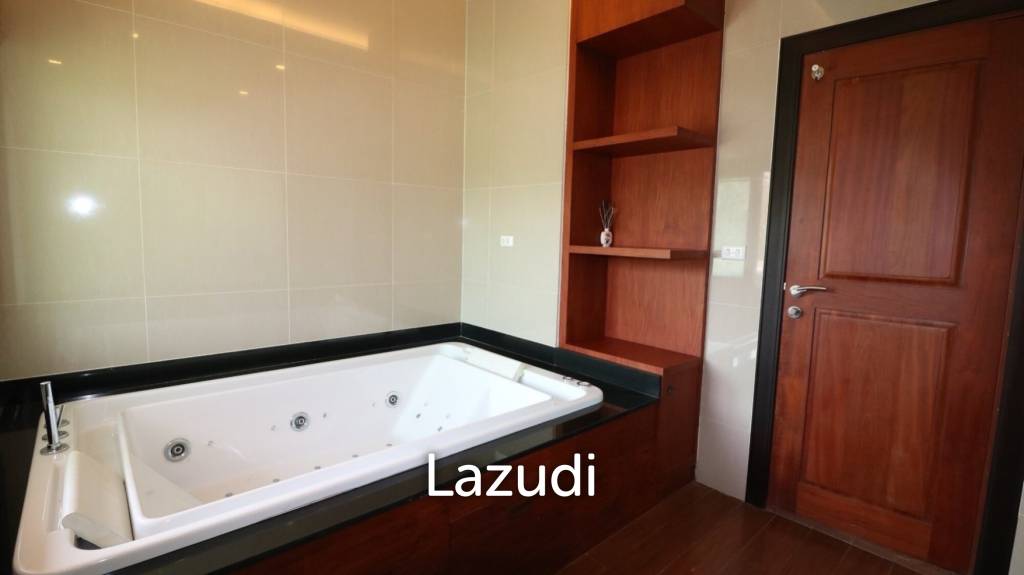 4 Bedrooms Luxury Pool Villa in Pran Premium Village