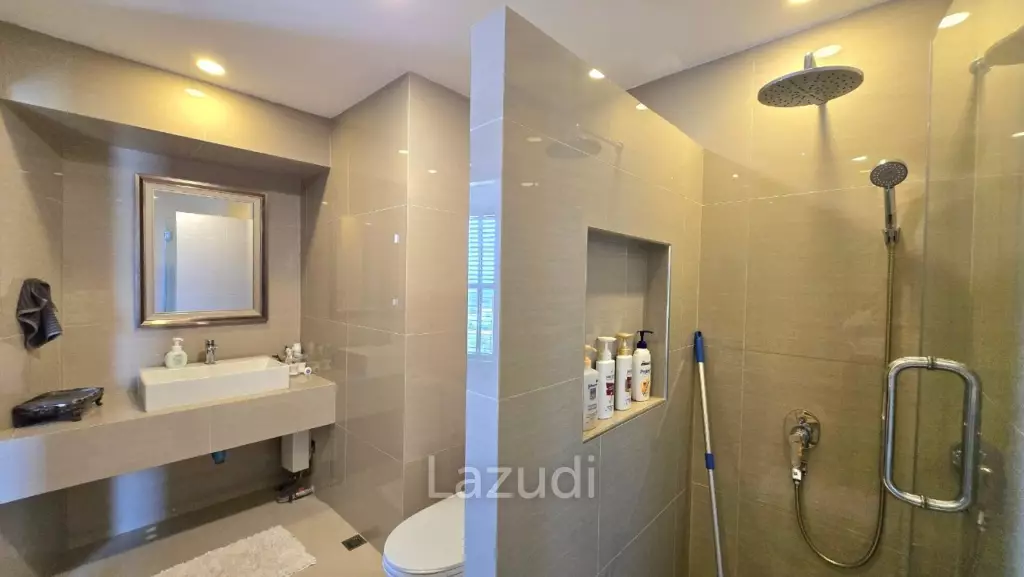 1 Bed 1 Bath 110 SQ.M. Metro Jomtien Condotel