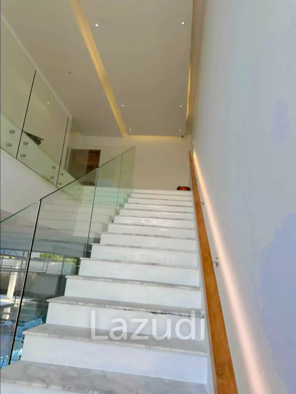 4-Bed Modern Villa in Prime area Bang Rak