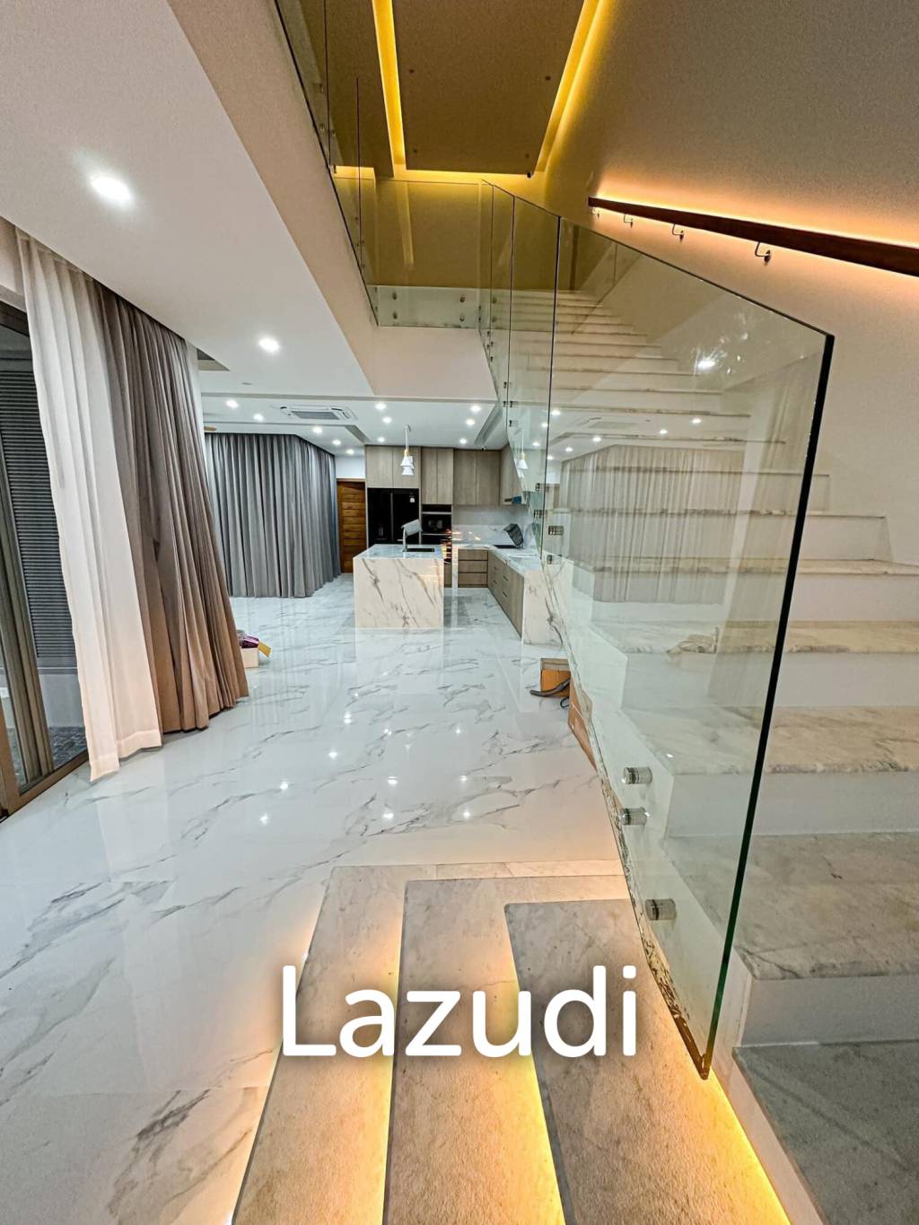 4-Bed Modern Villa in Prime area Bang Rak