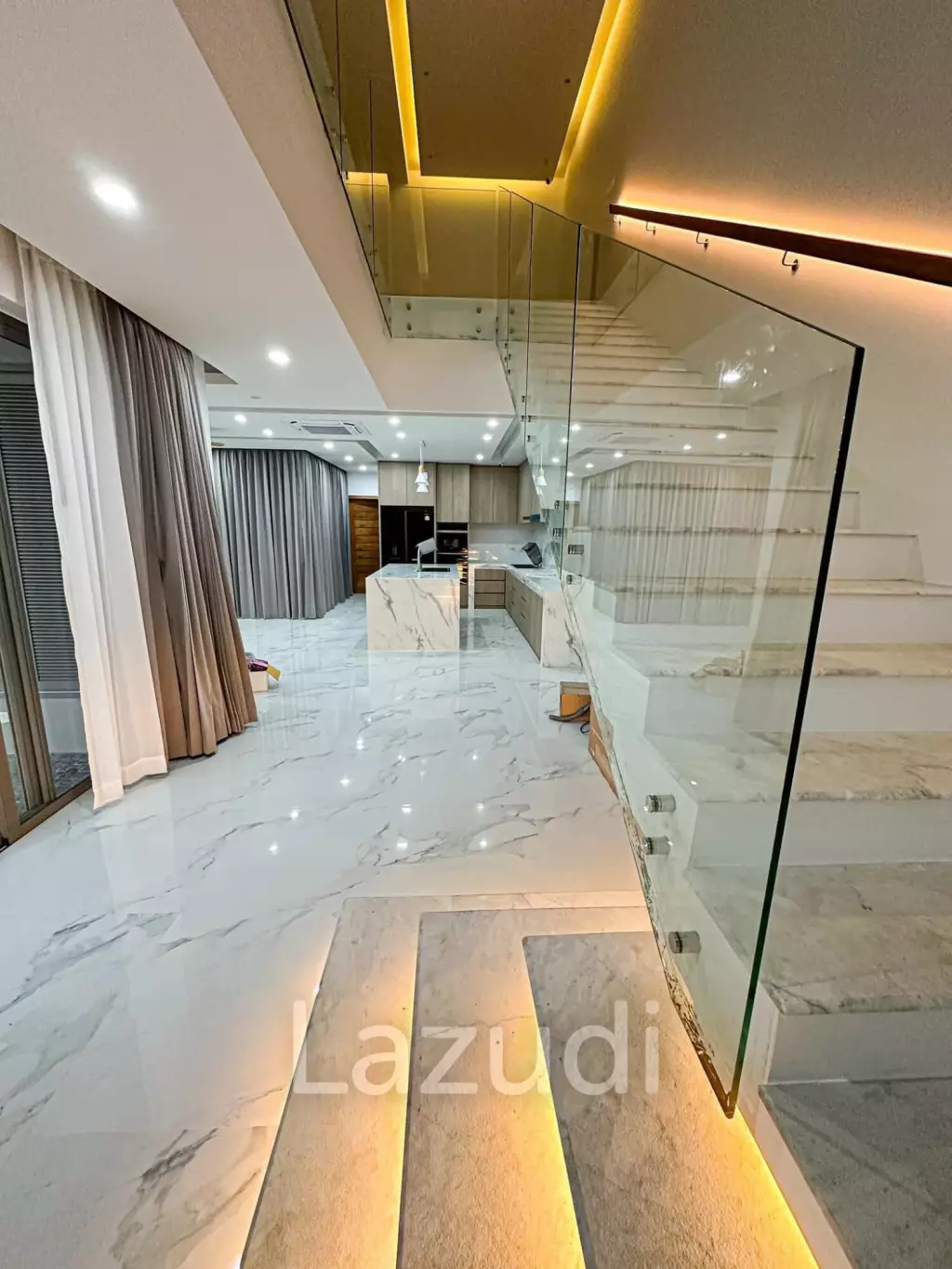 4-Bed Modern Villa in Prime area Bang Rak