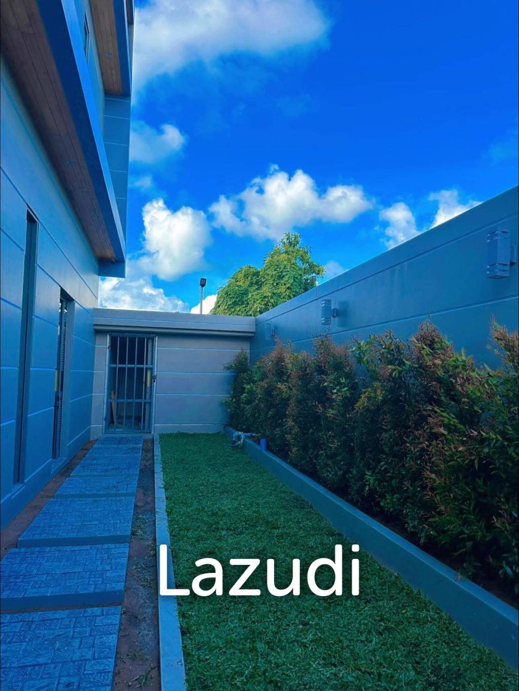 4-Bed Modern Villa in Prime area Bang Rak