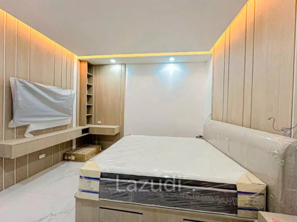 4-Bed Modern Villa in Prime area Bang Rak