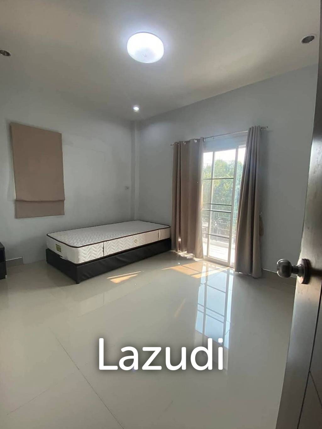 ขาย /ให้เช่าบ้านเดี่ยว 2 ชั้น 3 ห้องนอนพร้อมเฟอร์ฯ