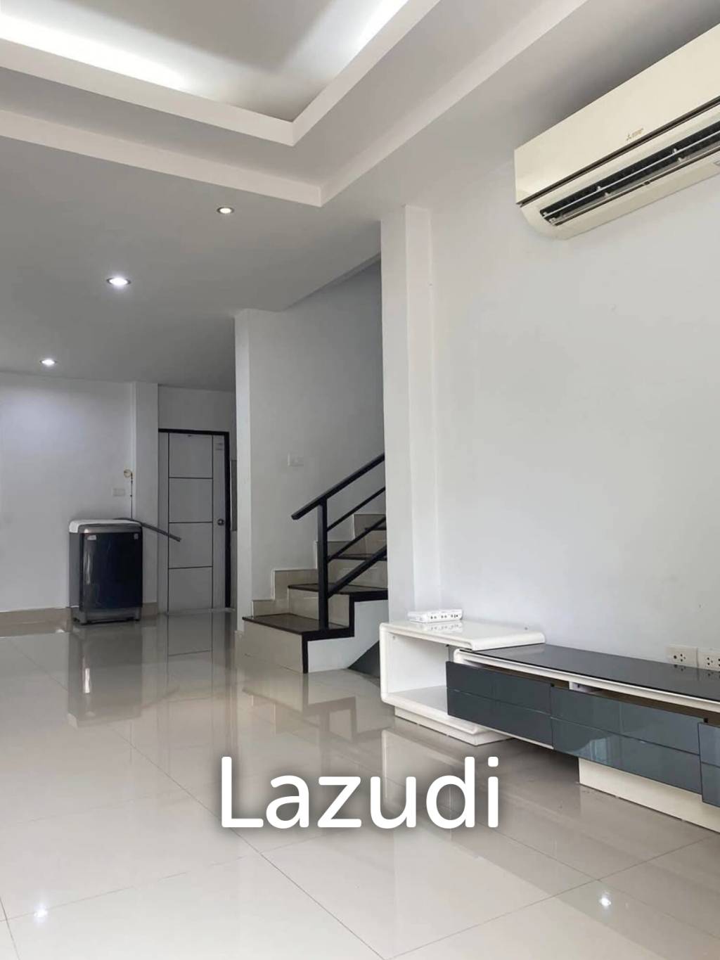 ขาย /ให้เช่าบ้านเดี่ยว 2 ชั้น 3 ห้องนอนพร้อมเฟอร์ฯ