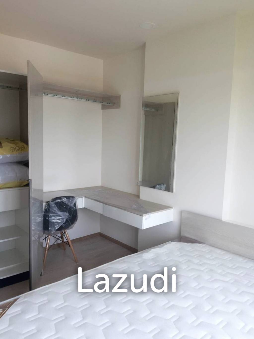 28 ตรม. ชั้น 3 1 ห้องนอน 1 ห้องนอน ใกล้เซ็นทรัล