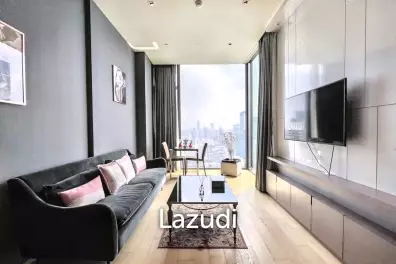1 Bed 1 Bath  45 SQ.M  The Address Chidlom
