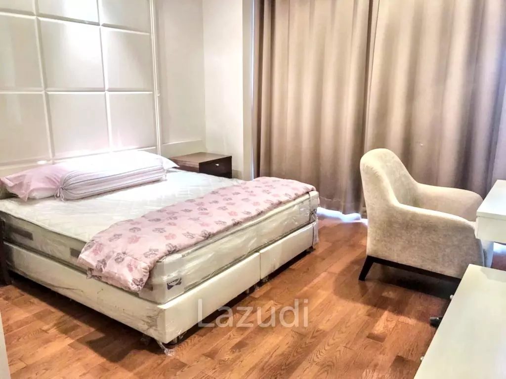 1 Bed 1 Bath 54 SQ.M  The Address Chidlom