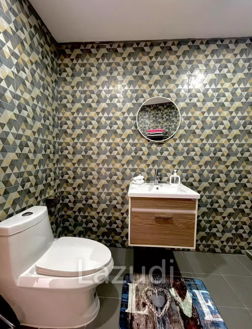 Beachfront 4-bedroom villa in Ao Yon