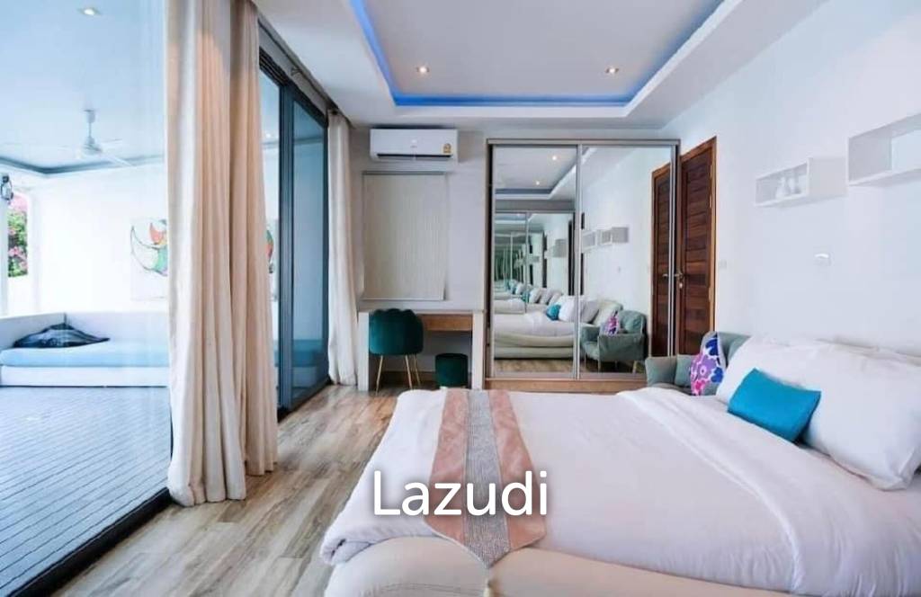 Beachfront 4-bedroom villa in Ao Yon