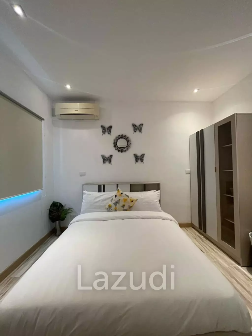 Beachfront 4-bedroom villa in Ao Yon