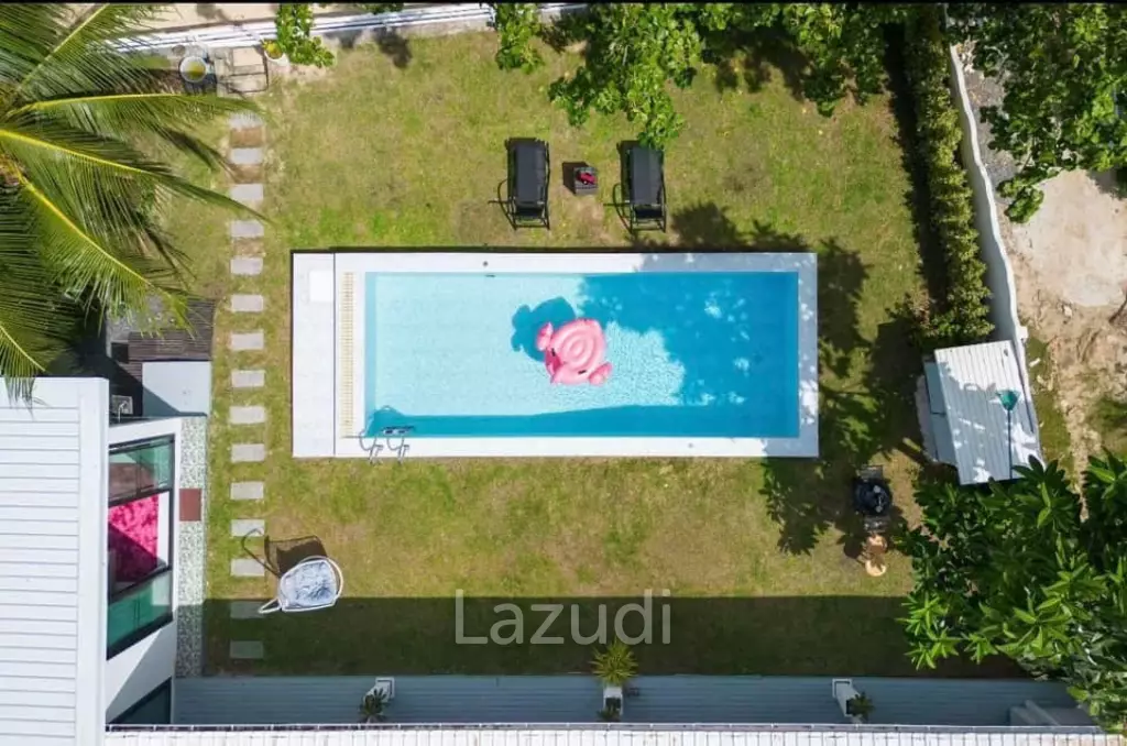 Beachfront 4-bedroom villa in Ao Yon