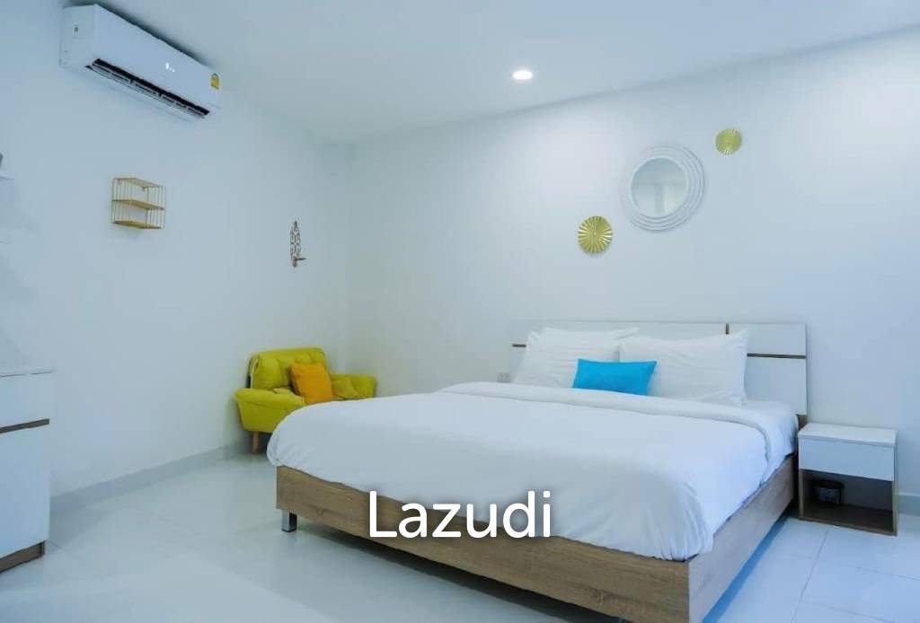 Beachfront 4-bedroom villa in Ao Yon