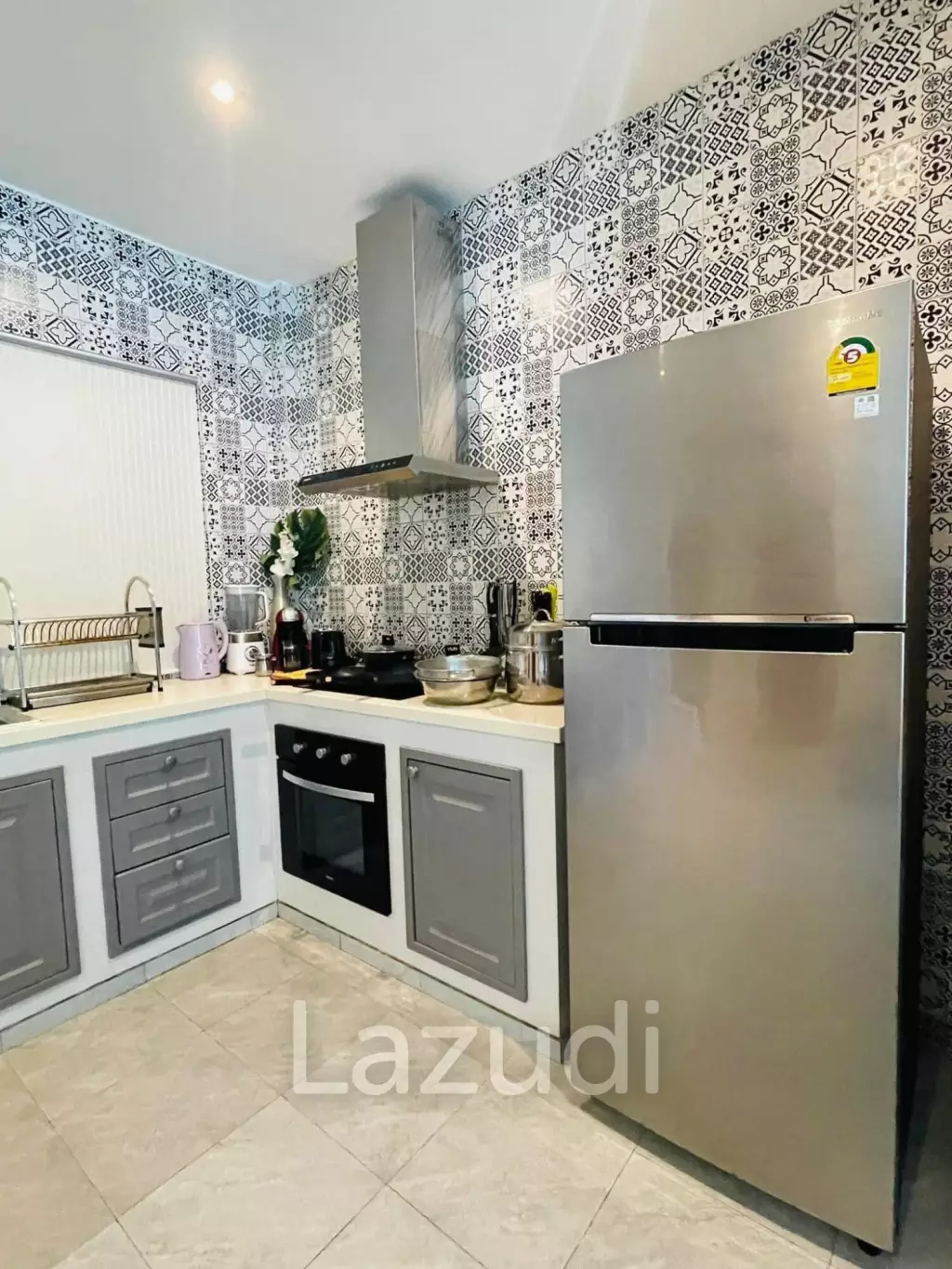 Beachfront 4-bedroom villa in Ao Yon