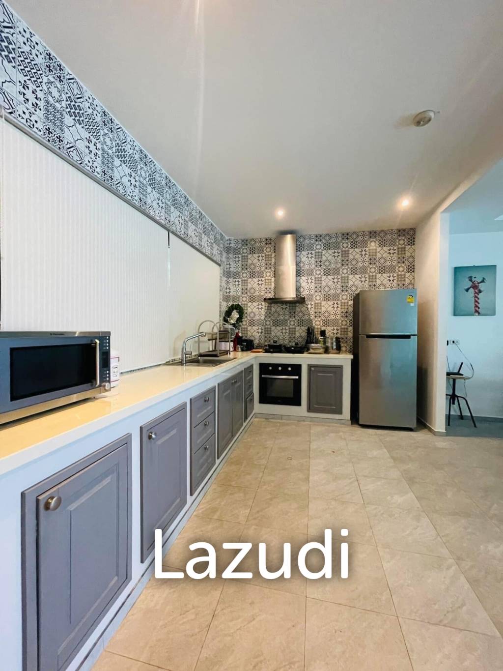 Beachfront 4-bedroom villa in Ao Yon