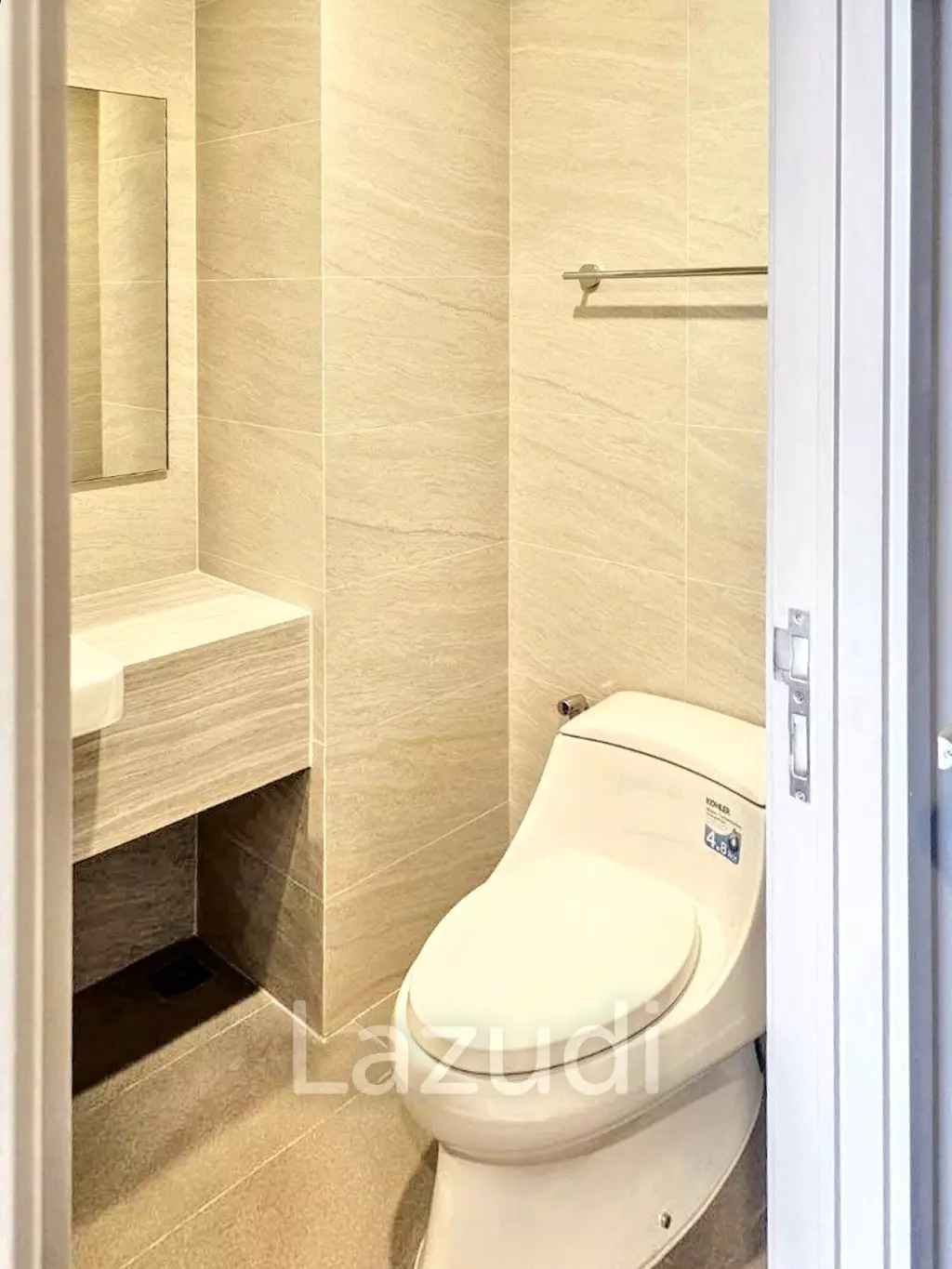 1 Bed 1 Bath  28 SQ.M The Crown Residences