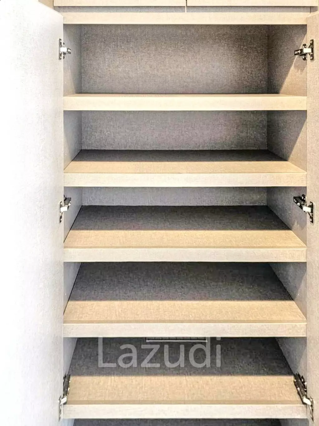 1 Bed 1 Bath  28 SQ.M The Crown Residences
