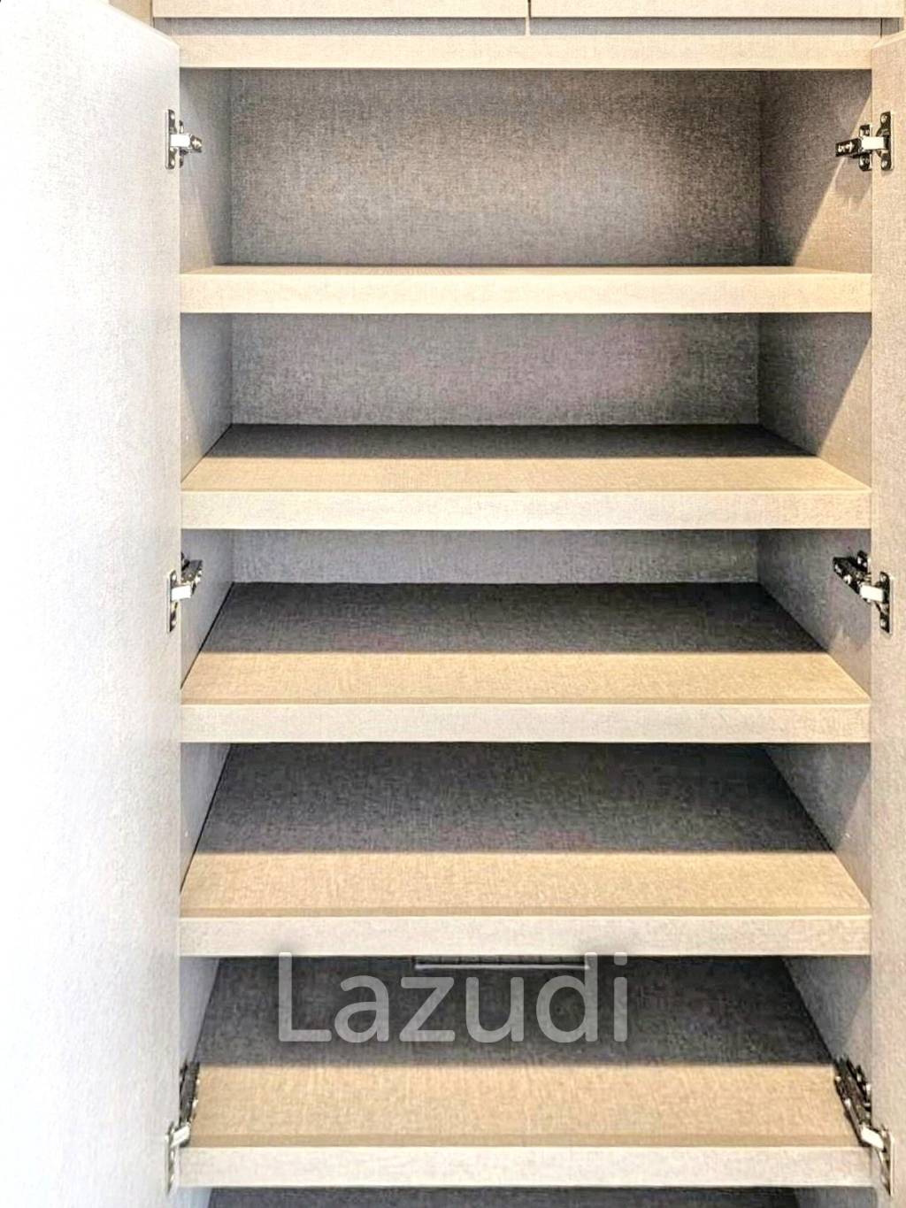 1 Bed 1 Bath  28 SQ.M The Crown Residences