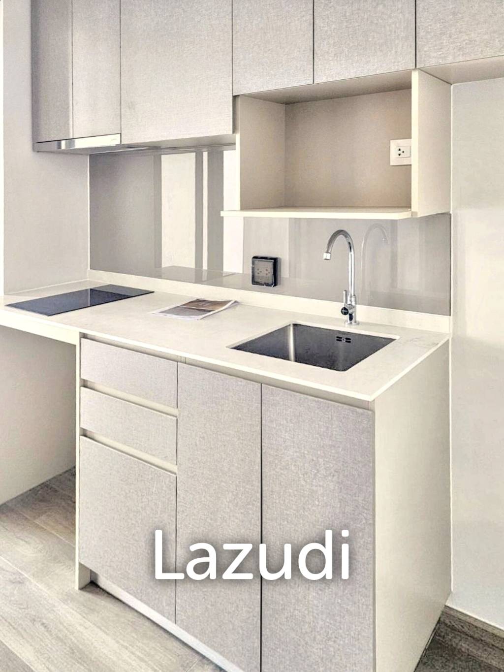 1 Bed 1 Bath  28 SQ.M The Crown Residences