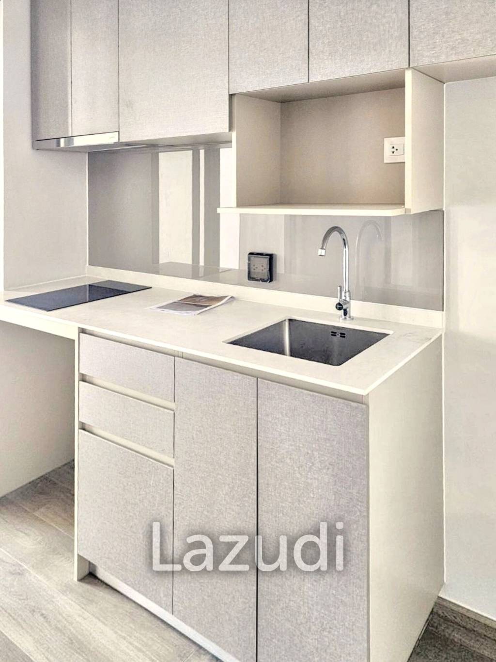 1 Bed 1 Bath  28 SQ.M The Crown Residences