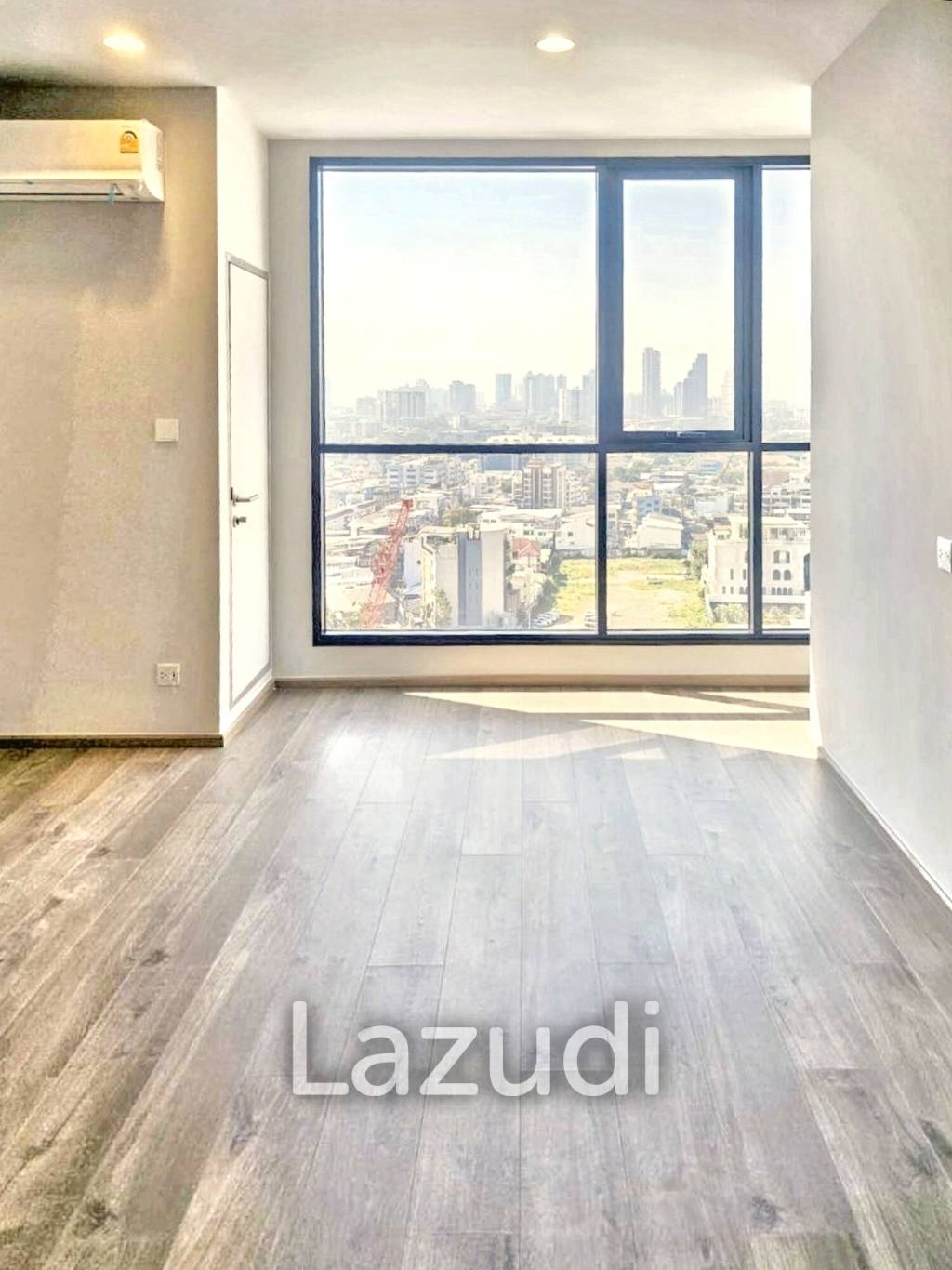 1 Bed 1 Bath  28 SQ.M  The Crown Residences