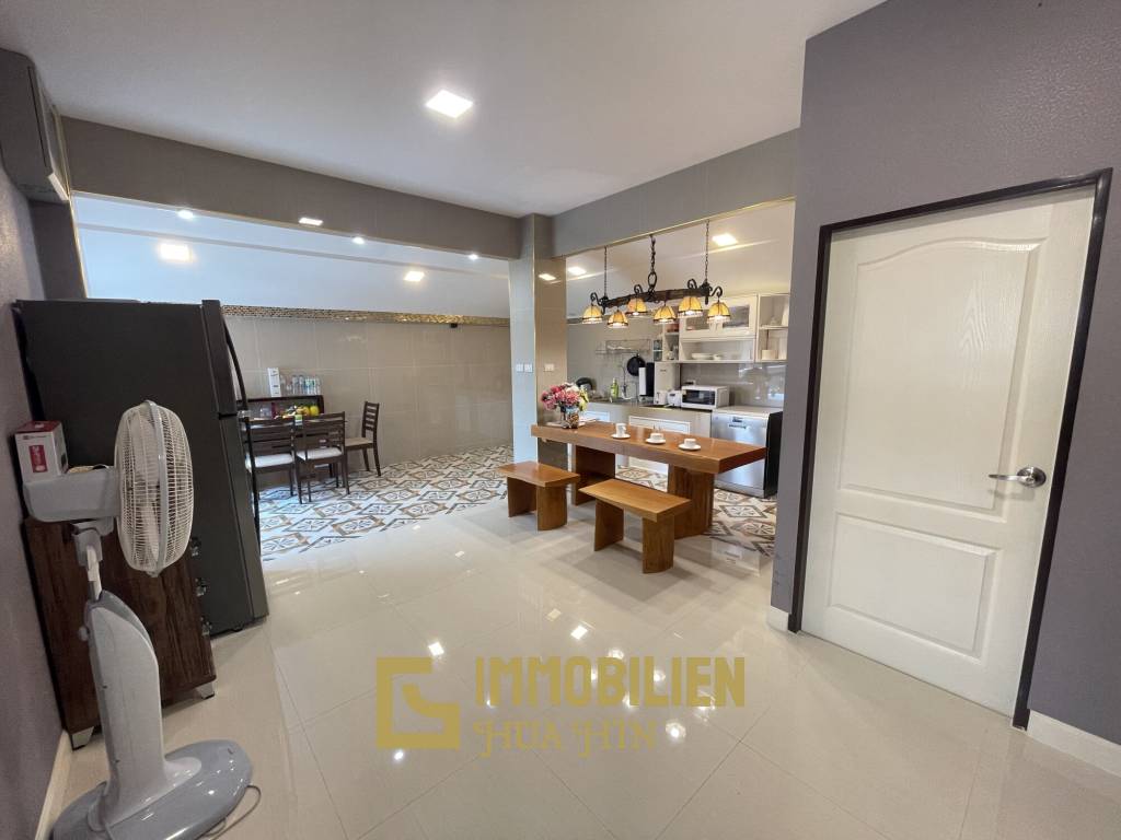 บ้านรักรีสอร์ท : บ้านพักที่ได้รับการดูแลอย่างดี มี 3 ห้องนอน 2 ห้องน้ำ