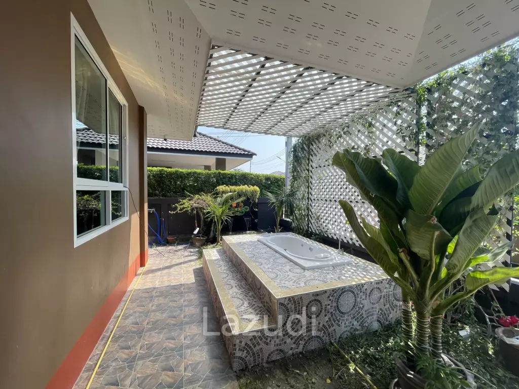 Baan Rak Resort: Well-maintained house with 3 bedrooms and 2 bathrooms