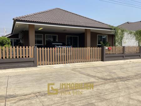 บ้านรักรีสอร์ท : บ้านพักที่ได้รับการดูแลอย่างดี มี 3 ห้องนอน 2 ห้องน้ำ