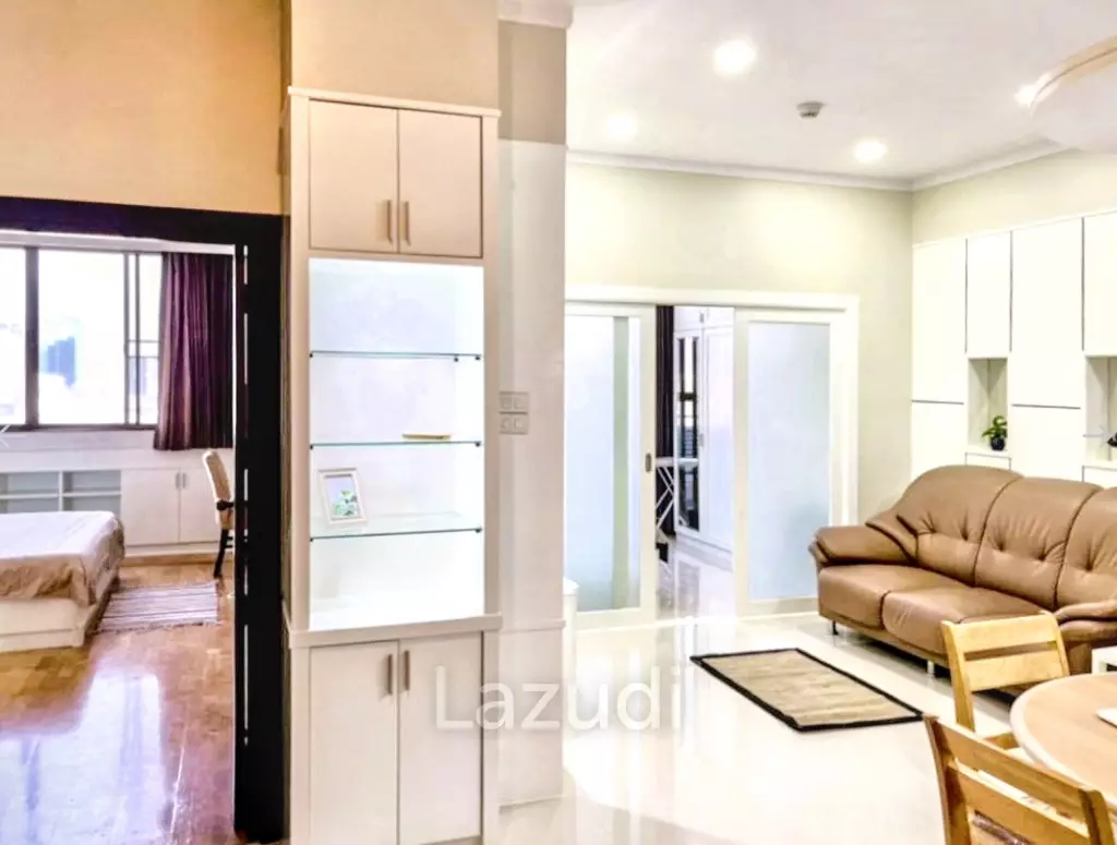 2 Bed 1 Bath  75 SQ.M Supalai Place Sukhumvit 39