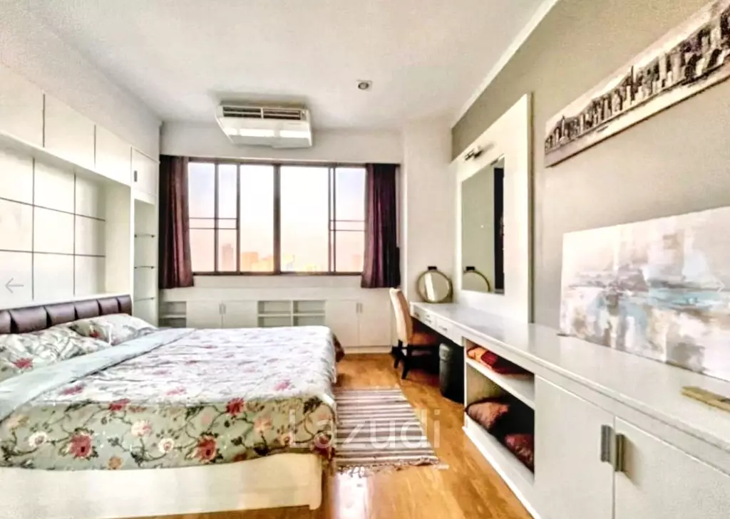 2 Bed 1 Bath  75 SQ.M Supalai Place Sukhumvit 39