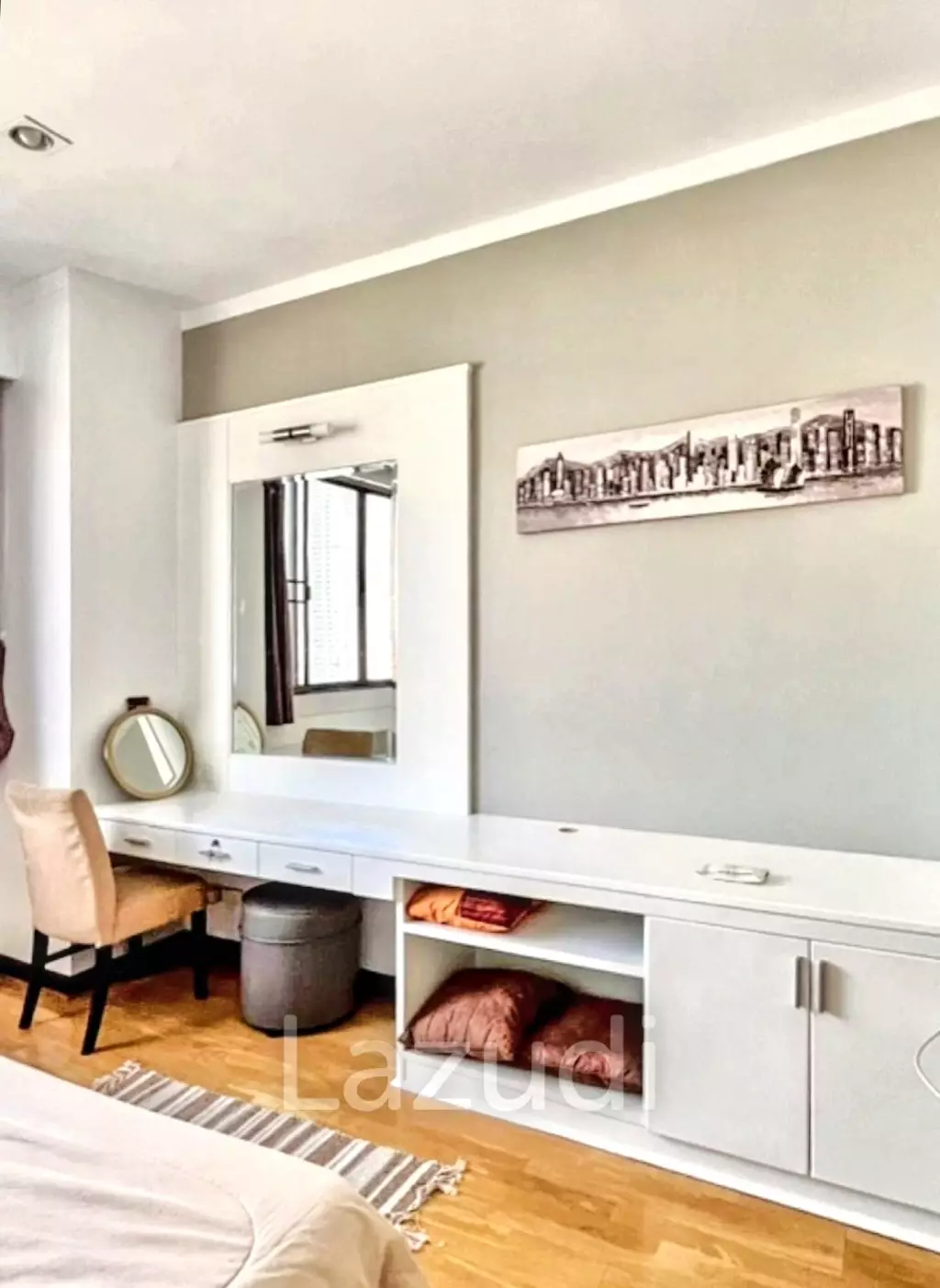 2 Bed 1 Bath  75 SQ.M Supalai Place Sukhumvit 39