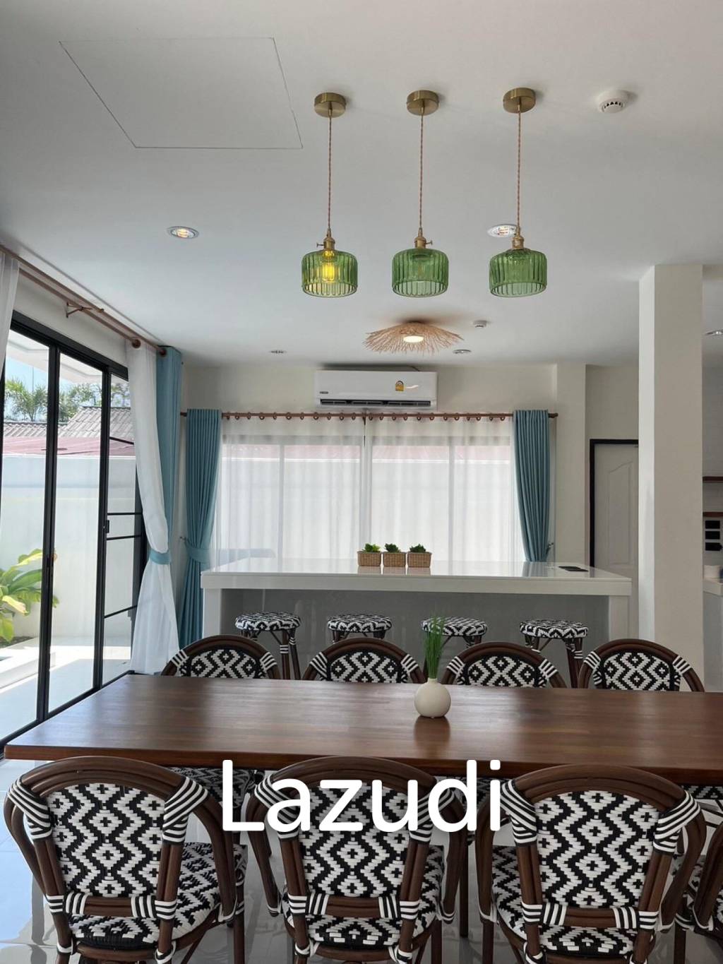 Peaceful 3 Bedroom Pool Villa In Chalong