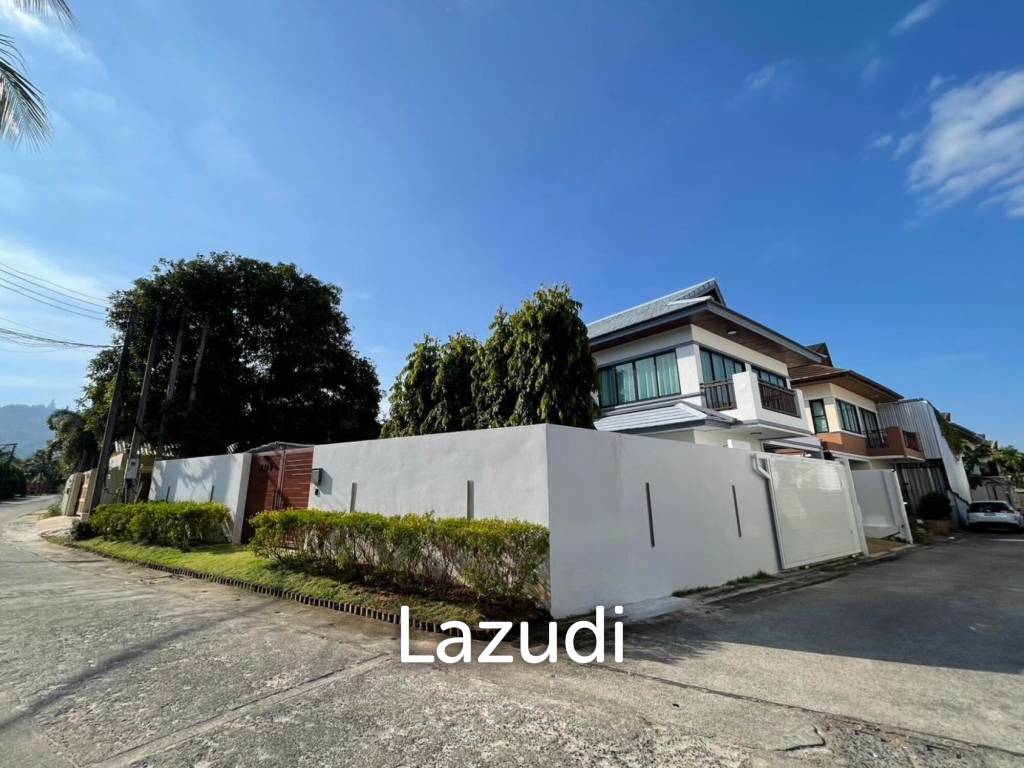 Peaceful 3 Bedroom Pool Villa In Chalong