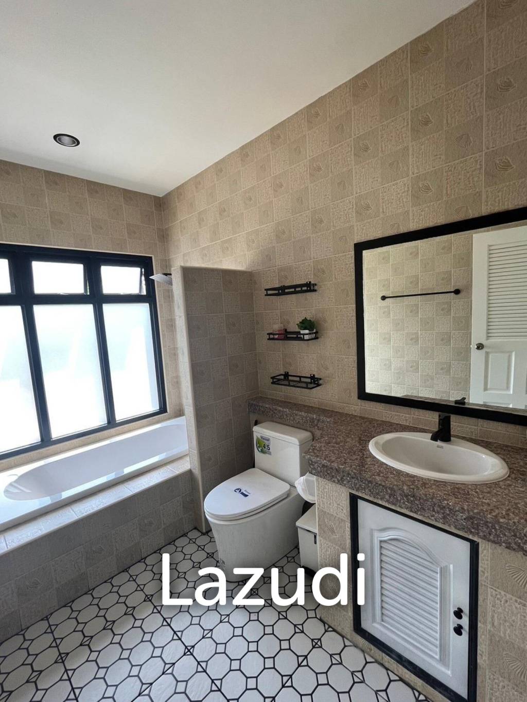 Peaceful 3 Bedroom Pool Villa In Chalong