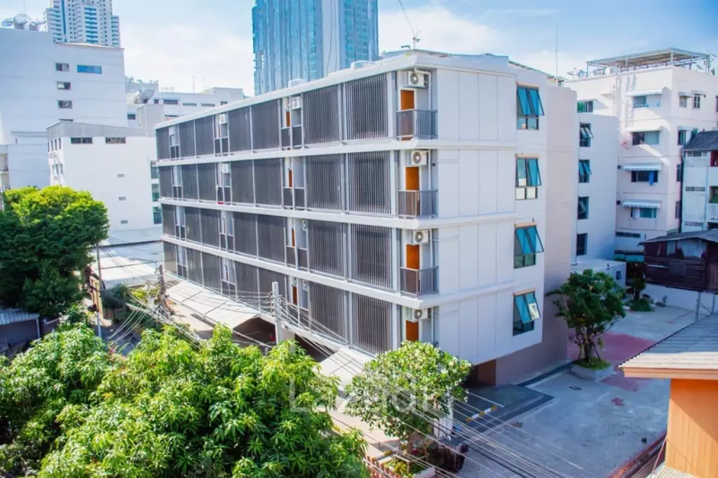 Hotel in Makkasan Ratchathewi Bangkok