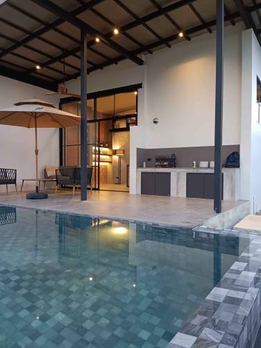Modern Art 2-Bedroom Pool Villa in Sakhu