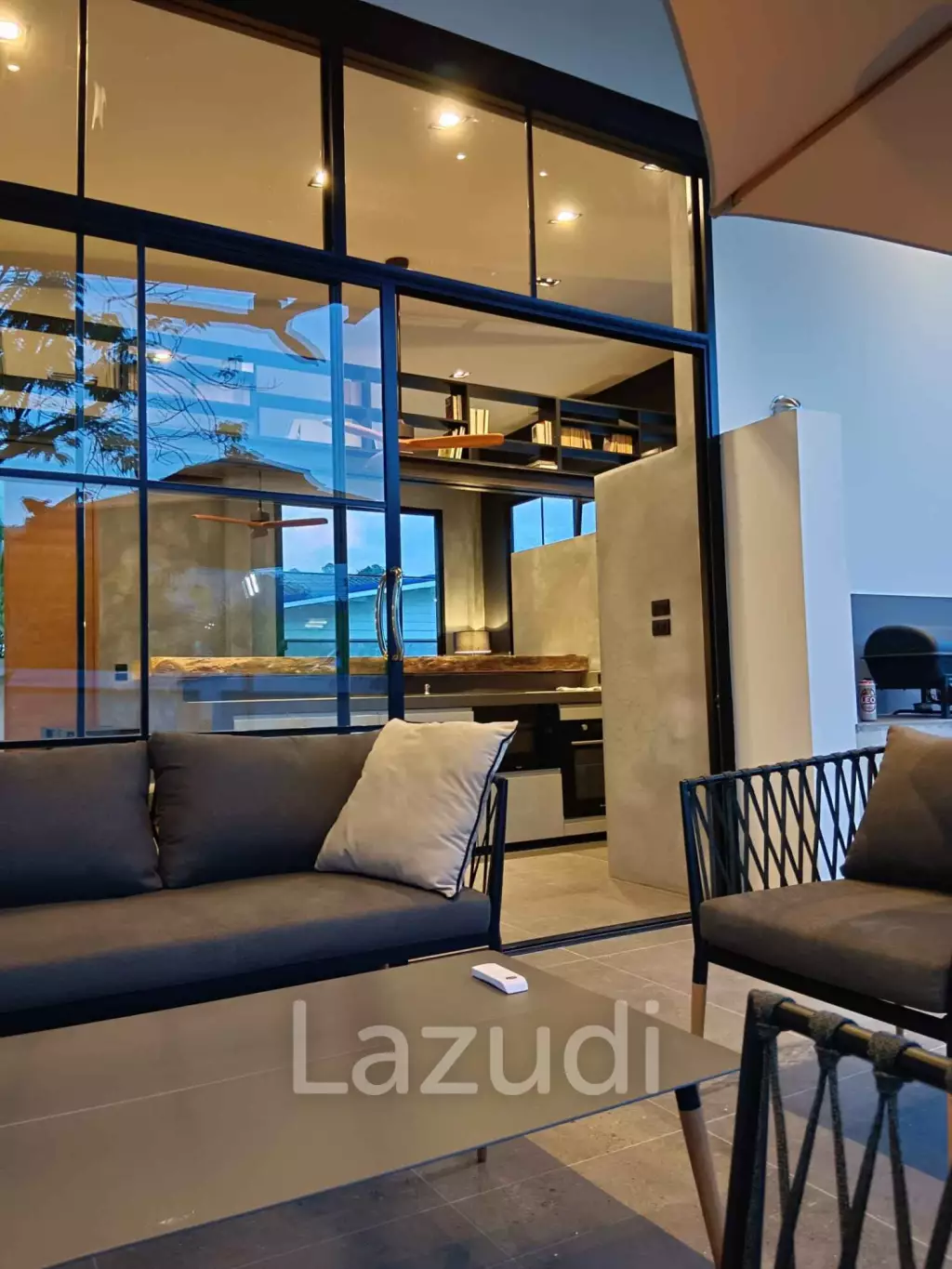 Modern Art 2-Bedroom Pool Villa in Sakhu