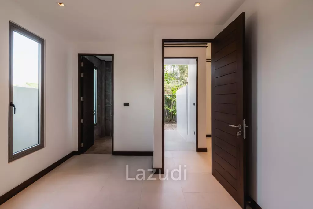 Luxury 5 Bedroom Lake House For Sale In Cherng Talay