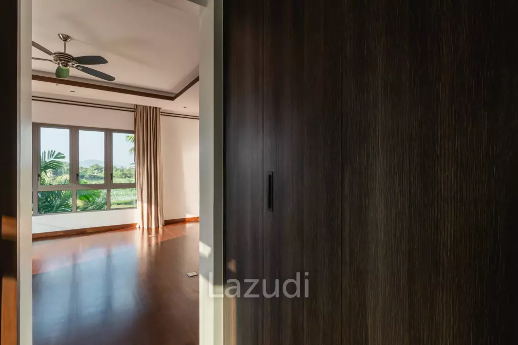 Luxury 5 Bedroom Lake House For Sale In Cherng Talay