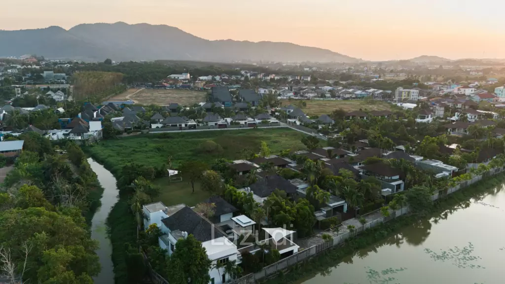 Luxury 5 Bedroom Lake House For Sale In Cherng Talay