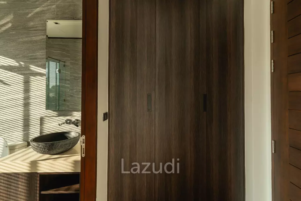 Luxury 5 Bedroom Lake House For Sale In Cherng Talay