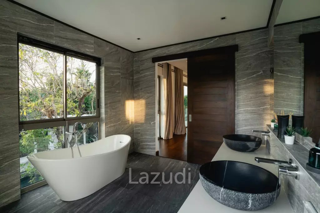 Luxury 5 Bedroom Lake House For Sale In Cherng Talay