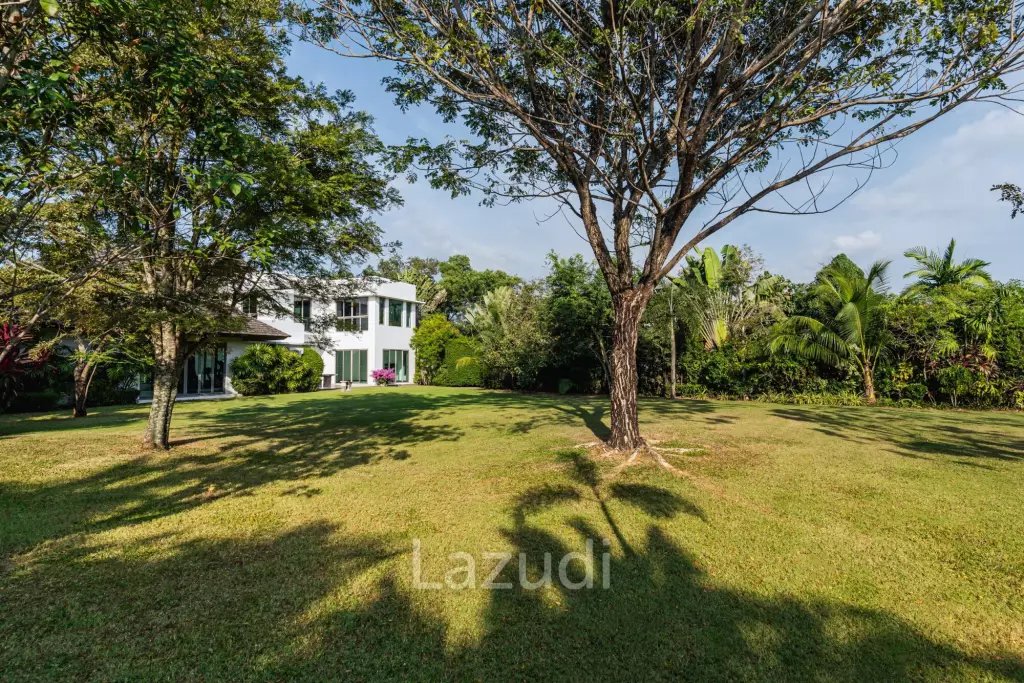 Luxury 5 Bedroom Lake House For Sale In Cherng Talay