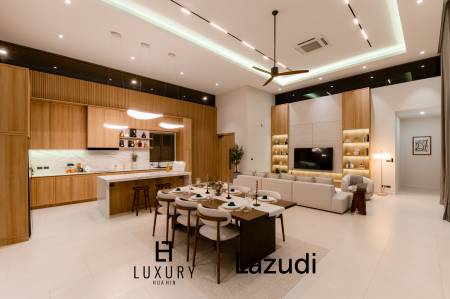 1,024 Sqm 4 Bed 4 Bath Villa For Sale
