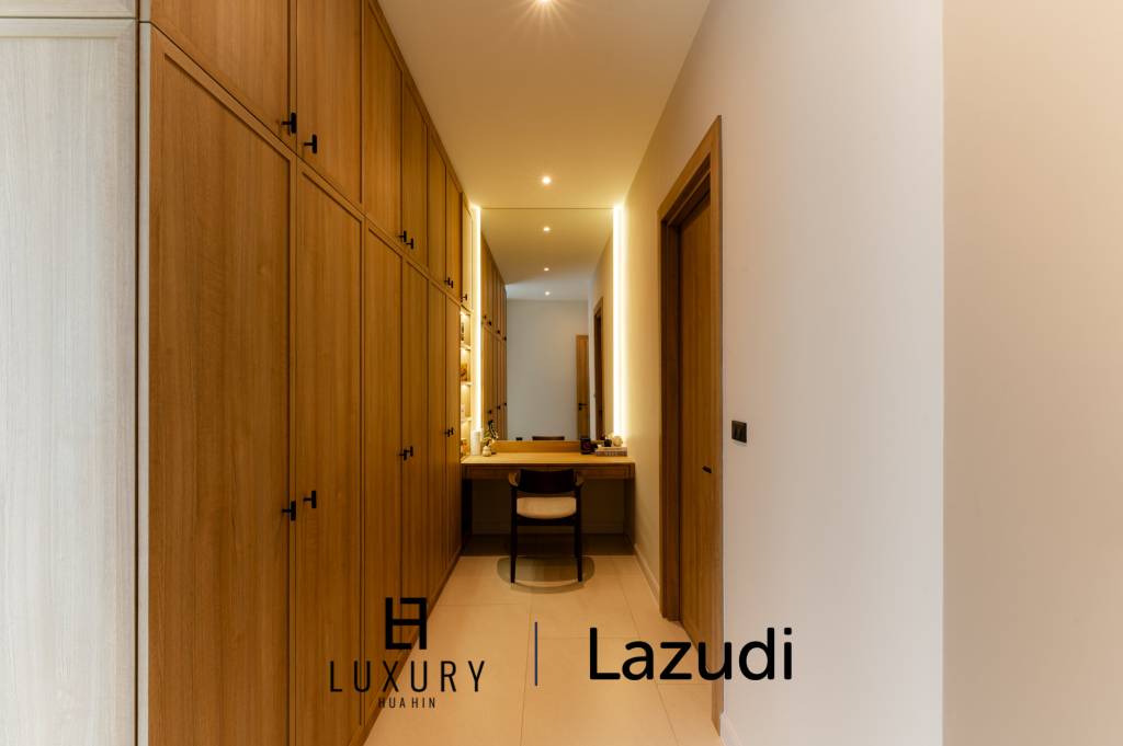 1,024 Sqm 4 Bed 4 Bath Villa For Sale