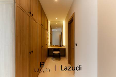 1,024 Sqm 4 Bed 4 Bath Villa For Sale