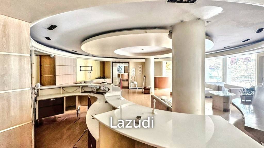 Dental Clinic Space for Rent in Sala Daeng
