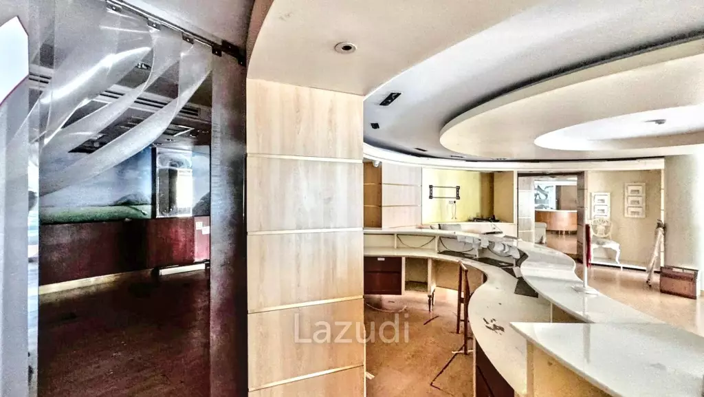 Dental Clinic Space for Rent in Sala Daeng